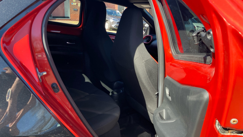 Toyota Aygo X 1.0 VVT-i Edge 5dr Petrol Hatchback